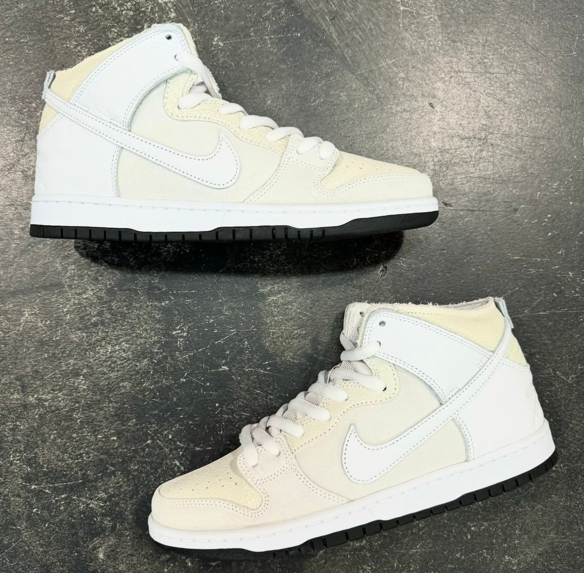 ANTIHERO × Nike SB Dunk High QS White Nike SB Dunk High QS Anti Hero – 561 Skate
