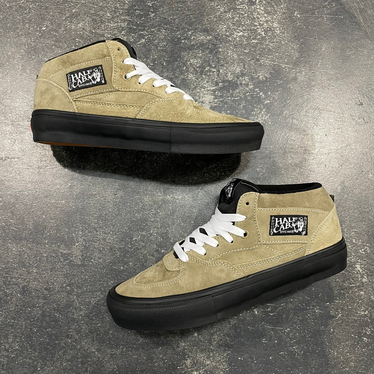 大人気＊Vans Skate Half Cab Pig Suede Shoe Vans Skate Half Cab (Pig Suede Olive/Black) – Kinetic