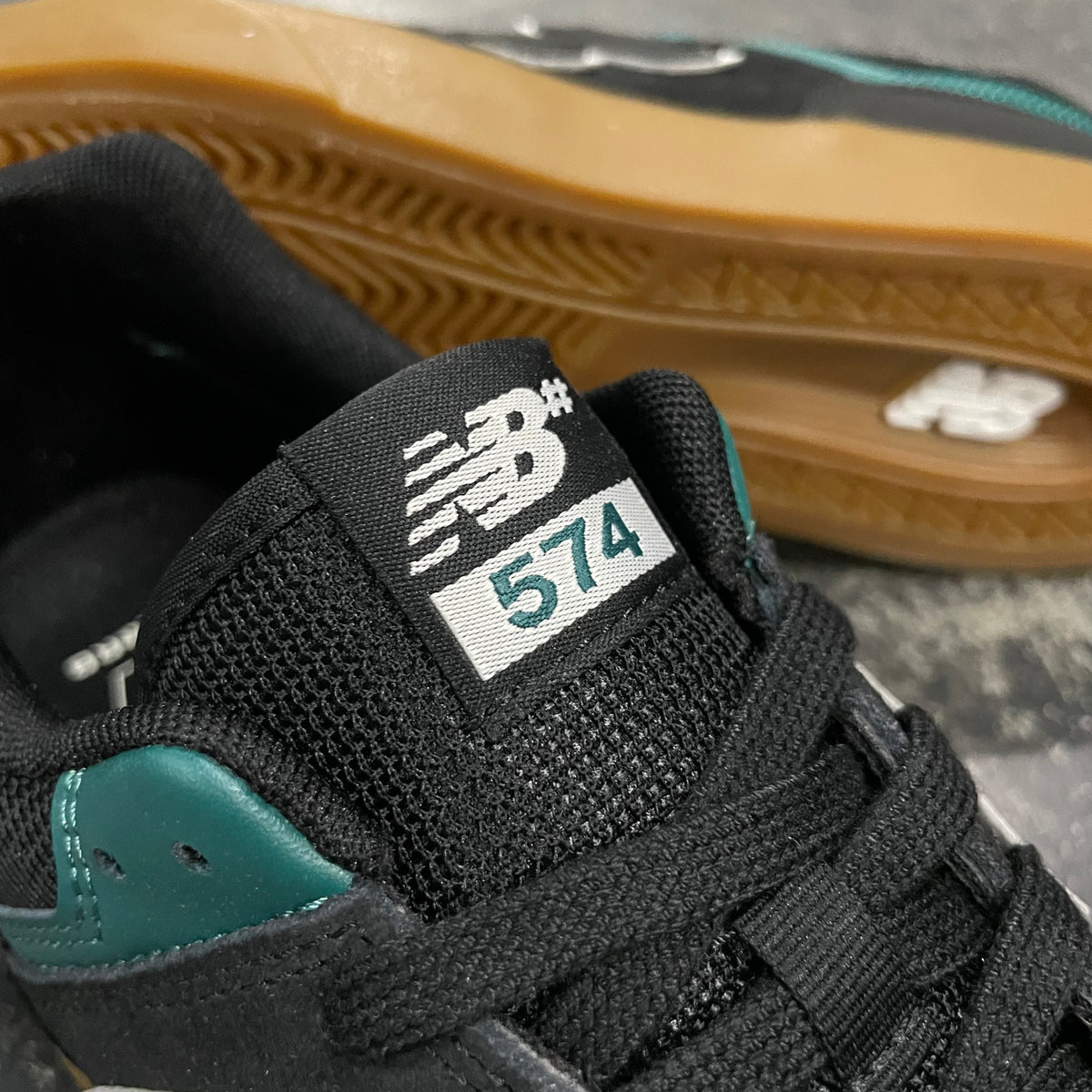New Balance Numeric 574 Vulc Black/Green SALE – 561 Skate