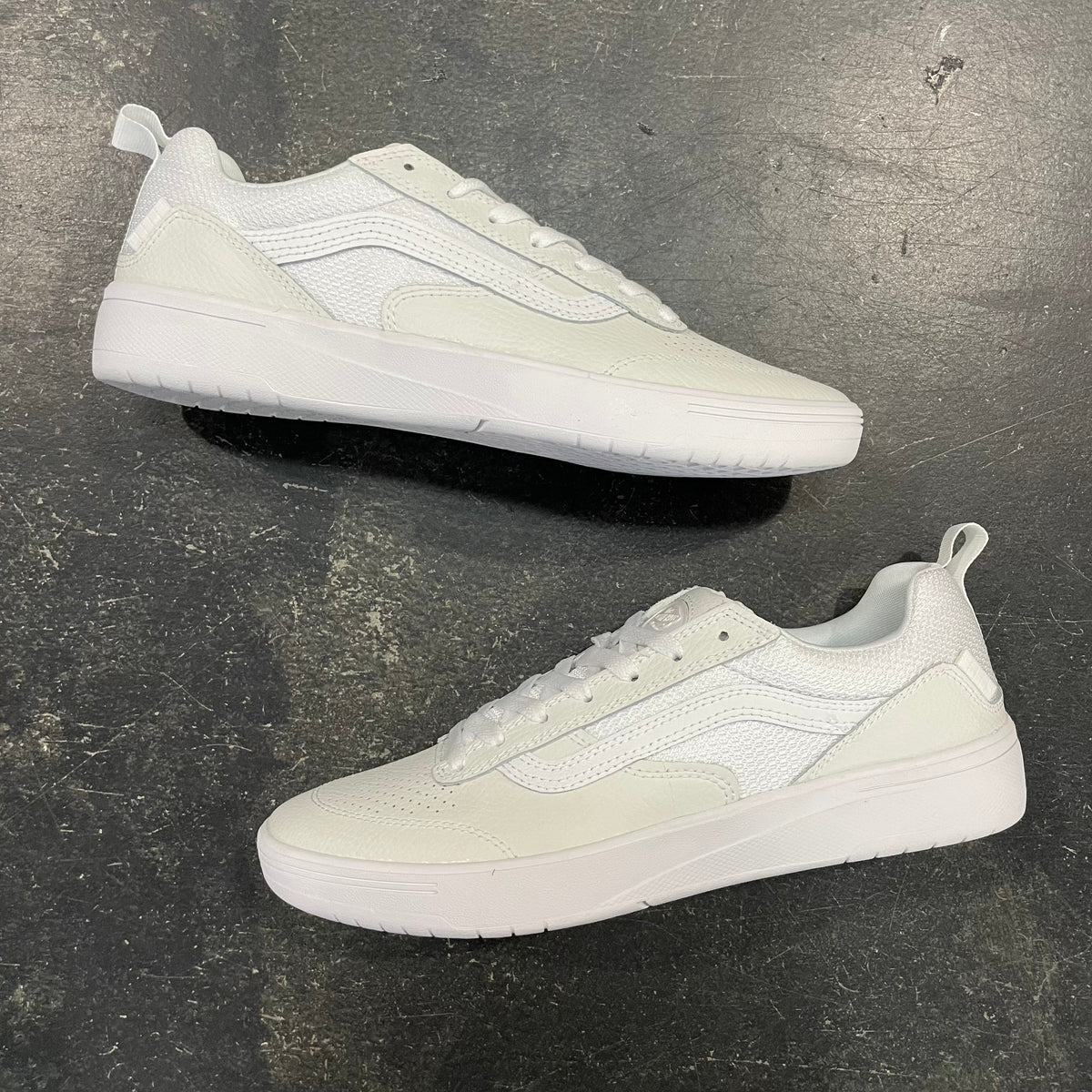 Vans Skate Zahba Leather White/White SALE – 561 Skate Vans Skate Zahba Leather White/White SALE – 561 Skate