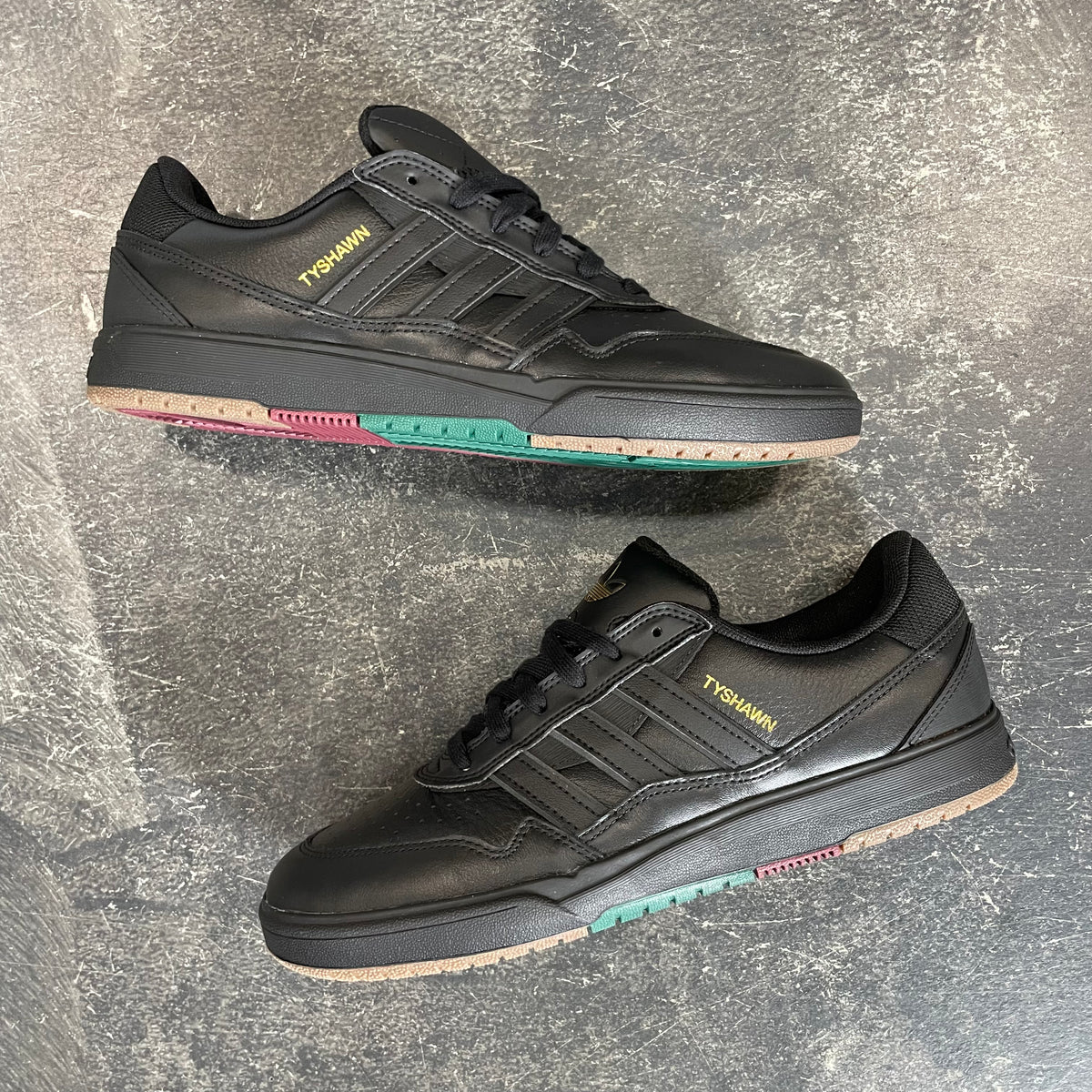 Adidas Tyshawn II Black/Black/Green SALE – 561 Skate display picture 2