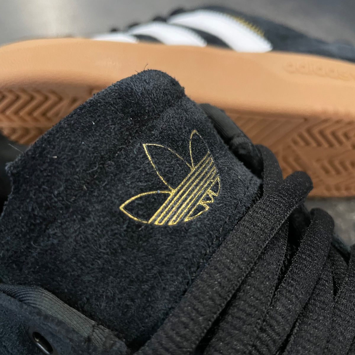 Adidas Tyshawn Low Black White Gum 561 Skate