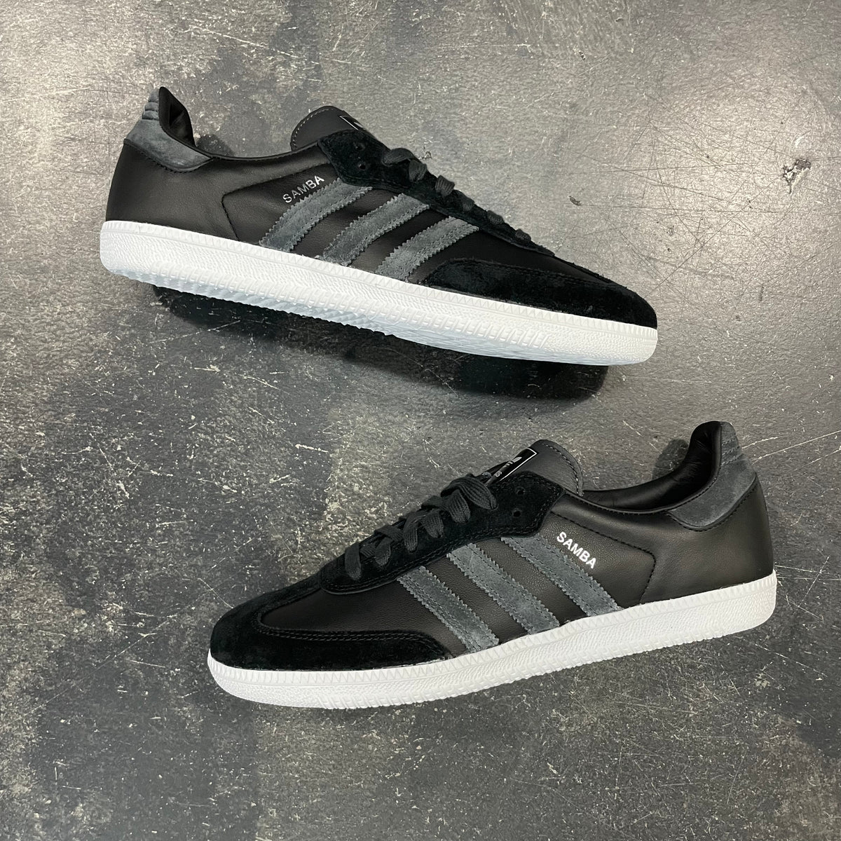 Adidas Samba ADV Black/Carbon/Silver – 561 Skate