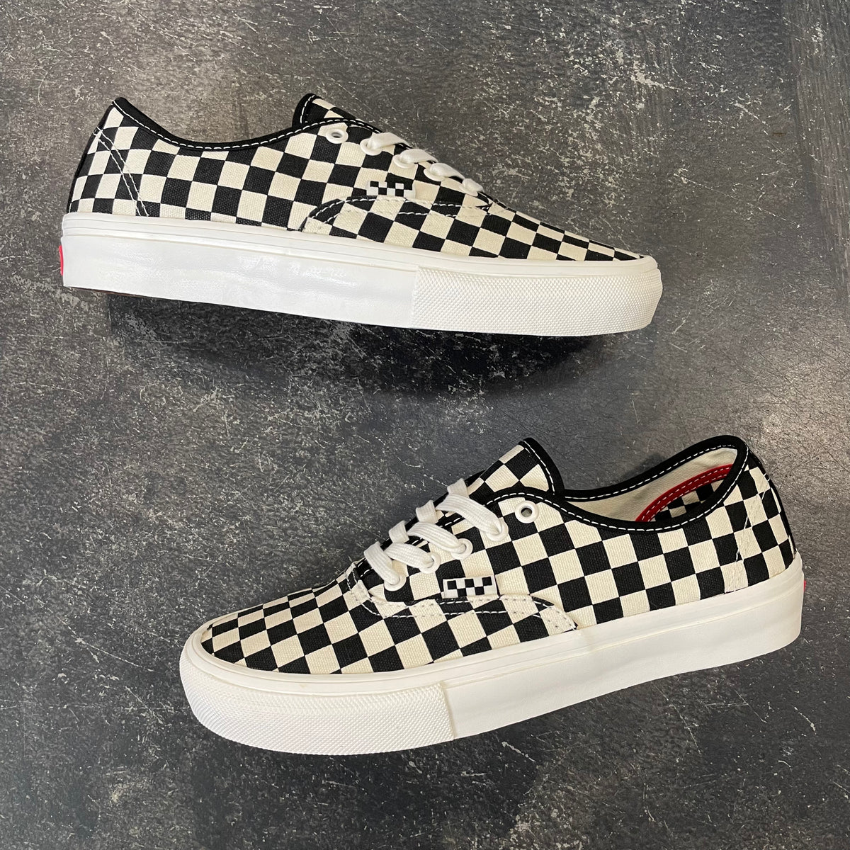 Vans checkerboard top pro authentic