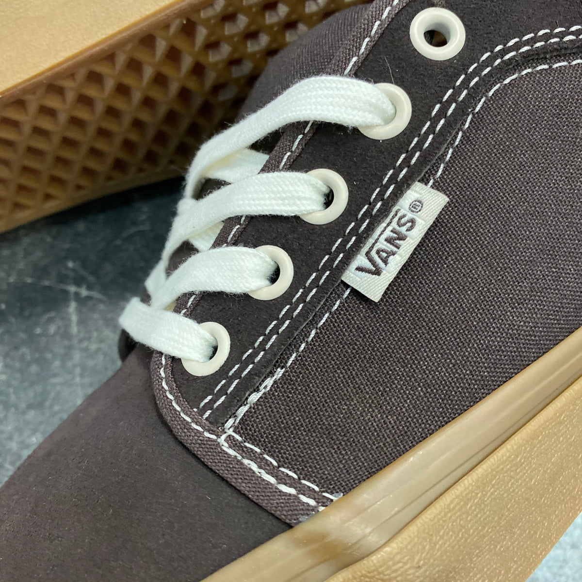 Vans chukka low pro top pewter & gum skate shoes
