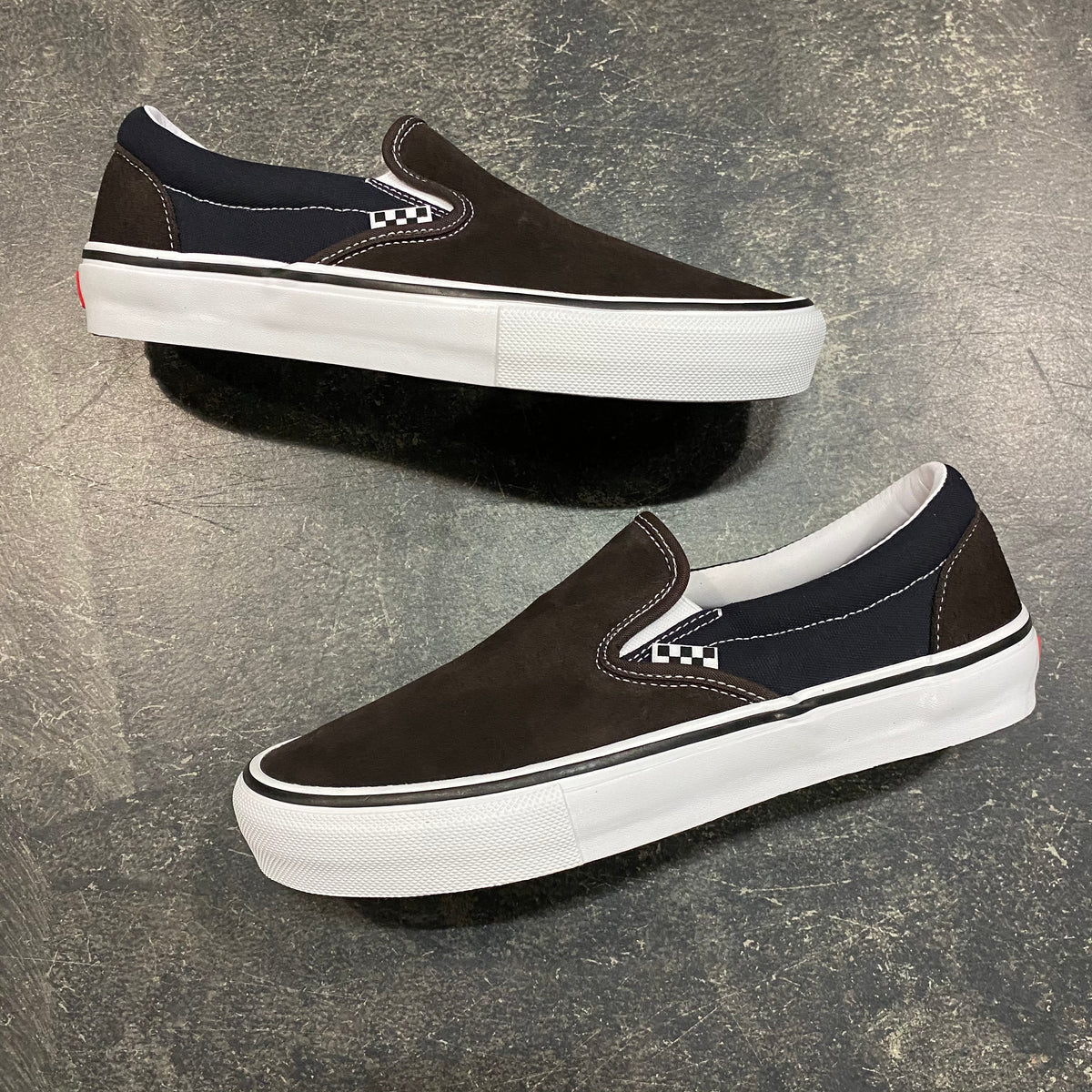 ? VANS Skate Slip-On – Tan / Black ? VANS SKATE SLIP ON - BLACK/WHITE - KINGSWELL - Los Feliz main image 4