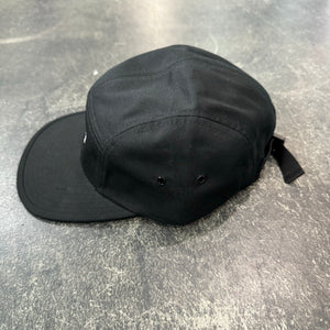 561 Hat 5 Panel Simple Numeral Black/White