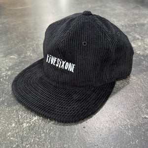 561 Hat Cord Unstructured Tilapia Text Black/White