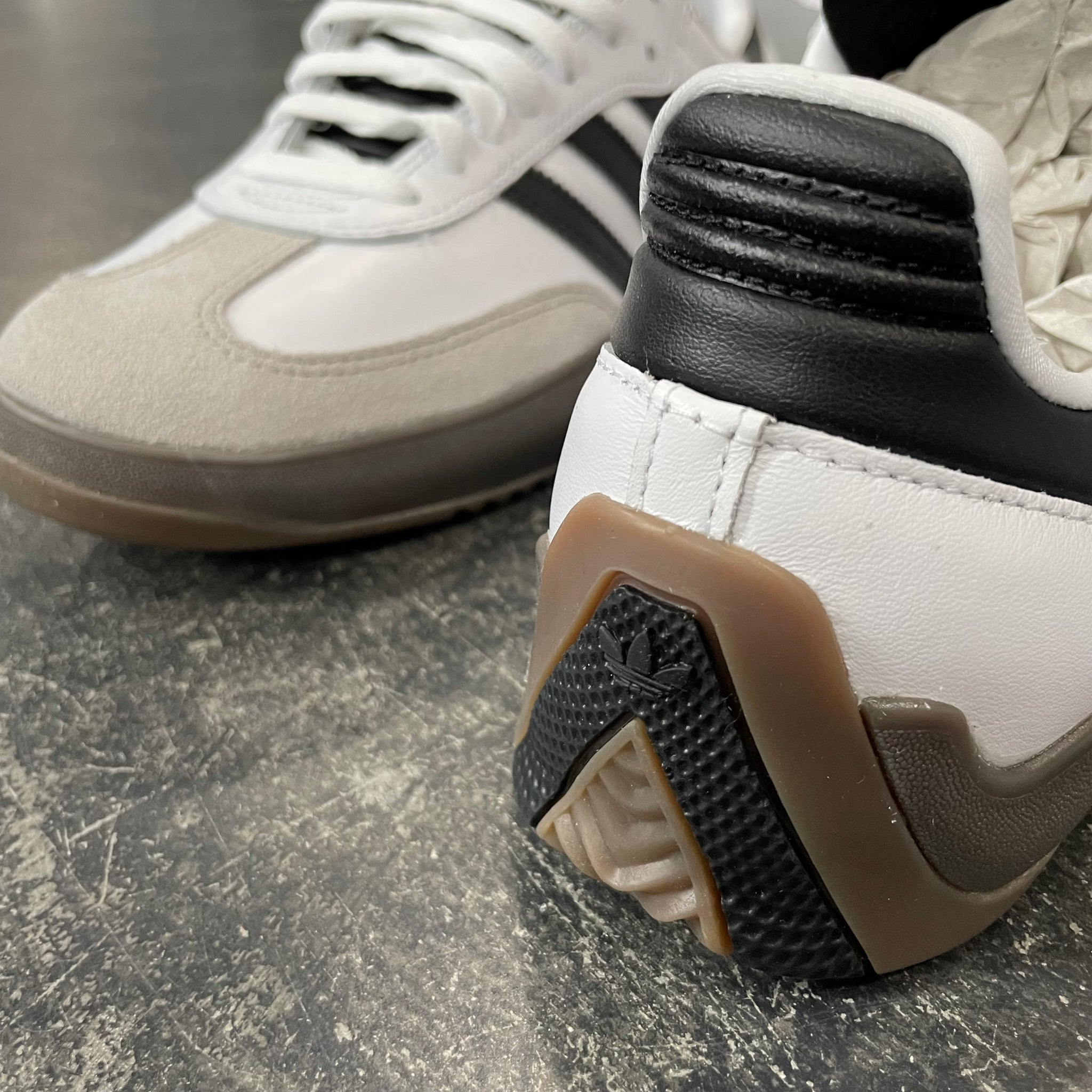 Adidas Puig Samba White/Black/Gum SALE 561 Skate Adidas Puig Samba White/Black/Gum SALE 561 Skate