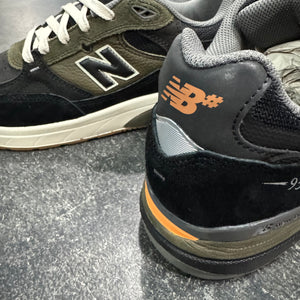 New Balance Numeric Andrew Reynolds 933 Black