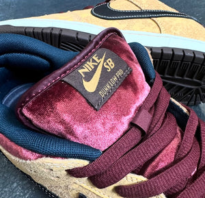 Nike SB Dunk Low Celestial Gold/Black