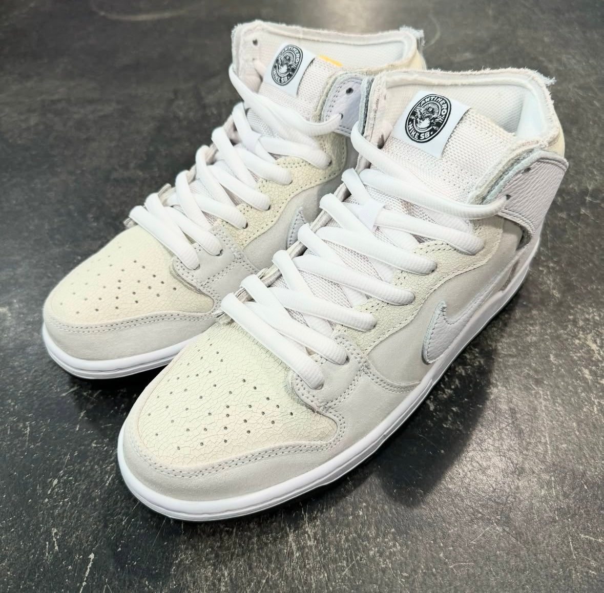 ANTIHERO × Nike SB Dunk High QS 28cm Nike SB Dunk High QS Anti-Hero Review and on Feet - YouTube