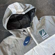 561 Nautica Anorak Windbreaker Black/Grey