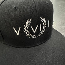 561 Hat Snapback Perry Numeral Black/White