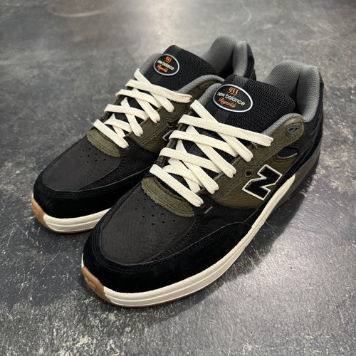 New Balance Numeric Andrew Reynolds 933 Black