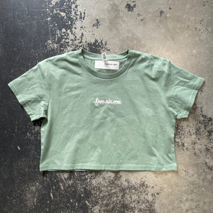 561 Women's Crop Top T-shirt Fish Script Sage/White
