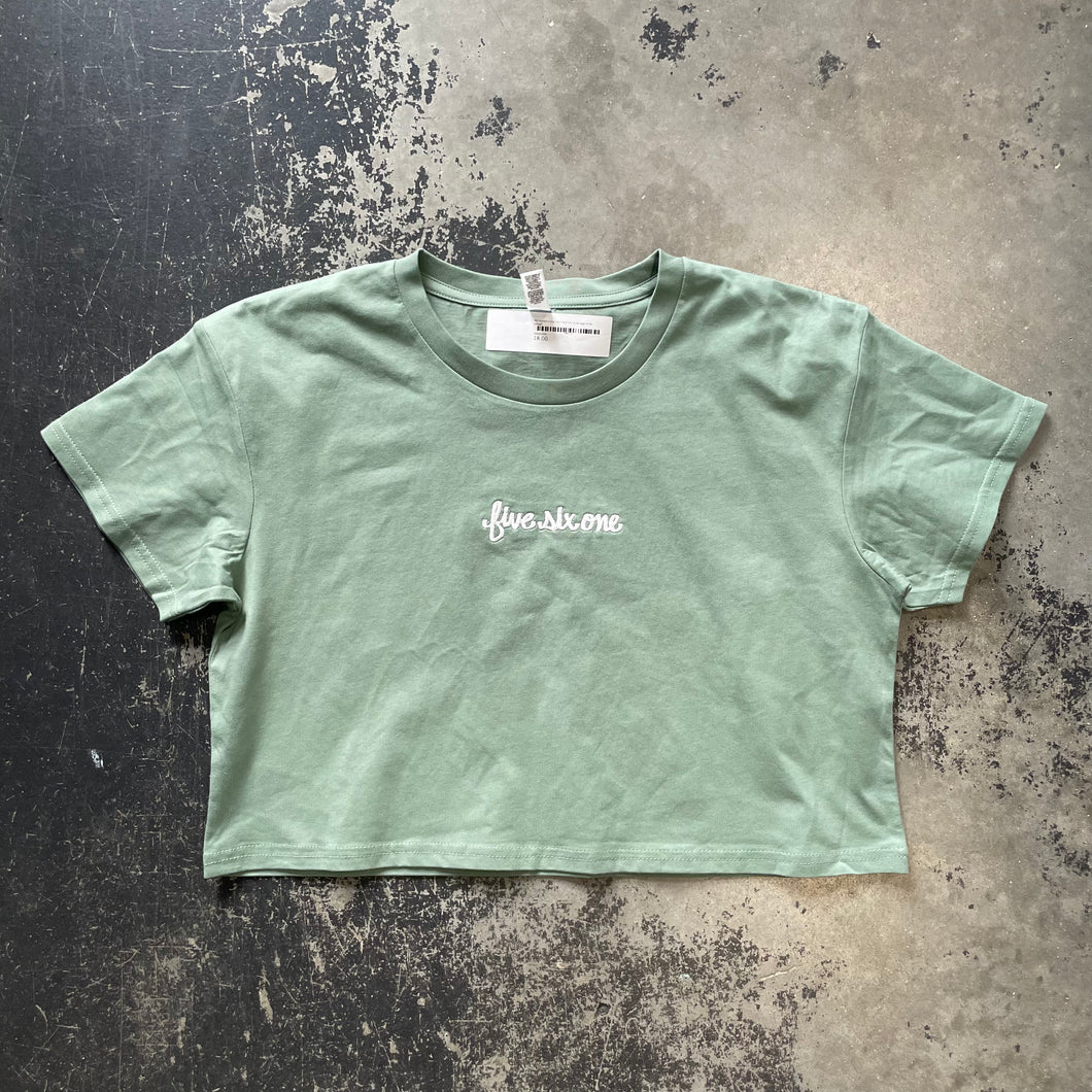 561 Women's Crop Top T-shirt Fish Script Sage/White