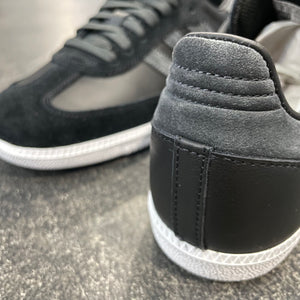 Adidas samba deals core black carbon