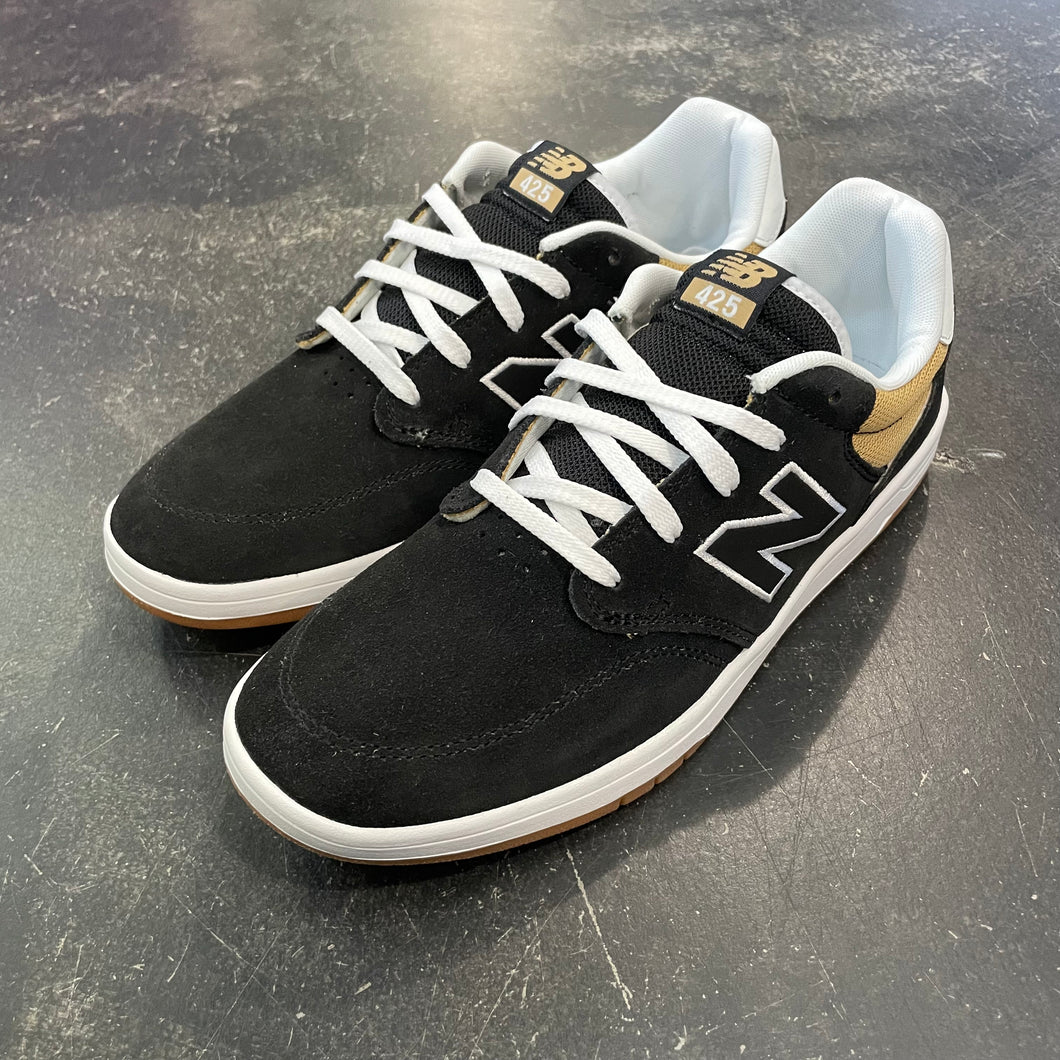 New Balance Numeric 425 Black/White