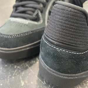 Adidas Tyshawn Low Black/White/Gold SALE