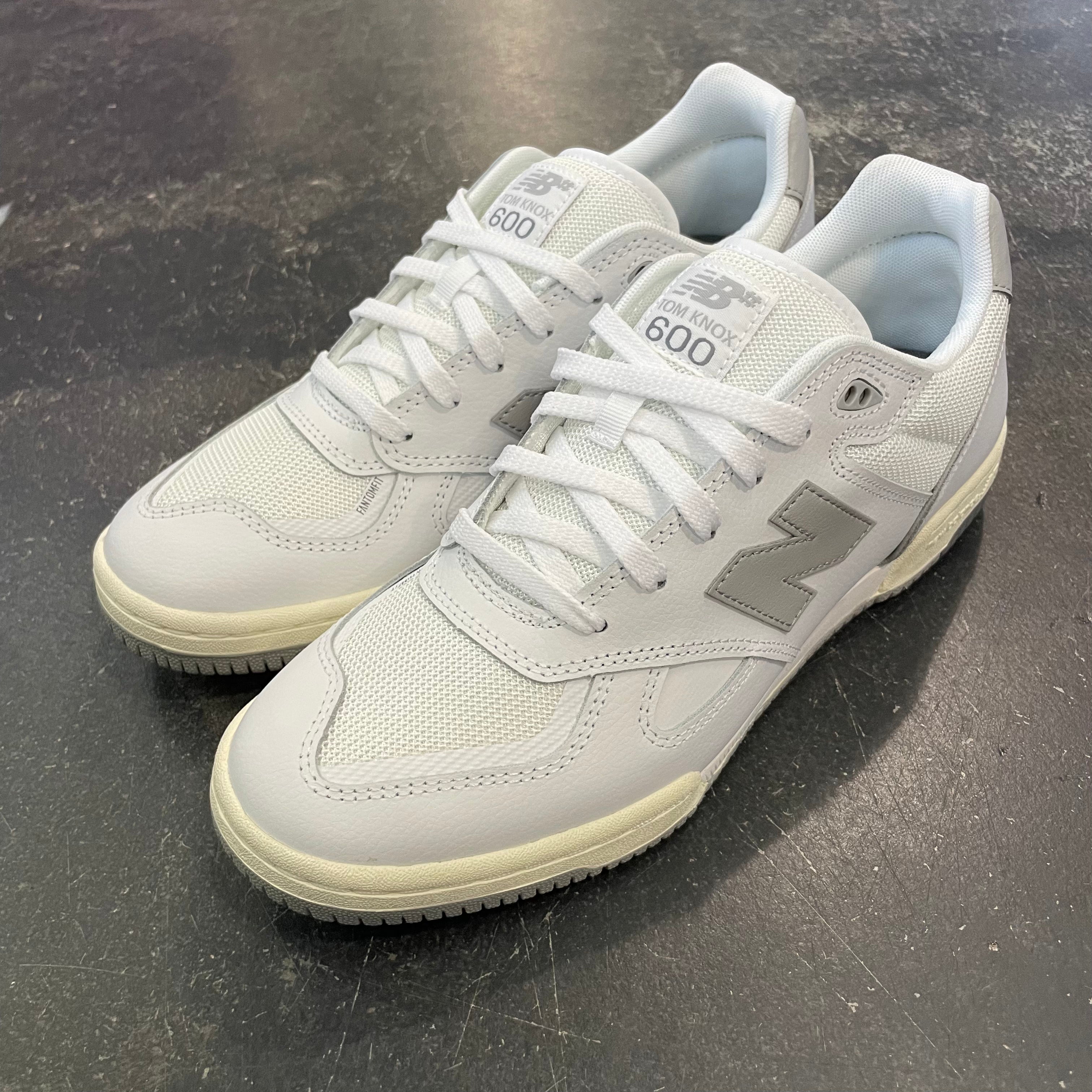 New balance 600 white online