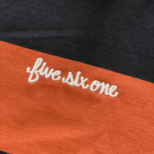 561 T-shirt Striped Fish Script Rust/Black/White