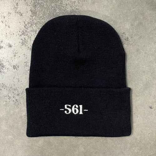 561 Beanie Port Logo Black/White
