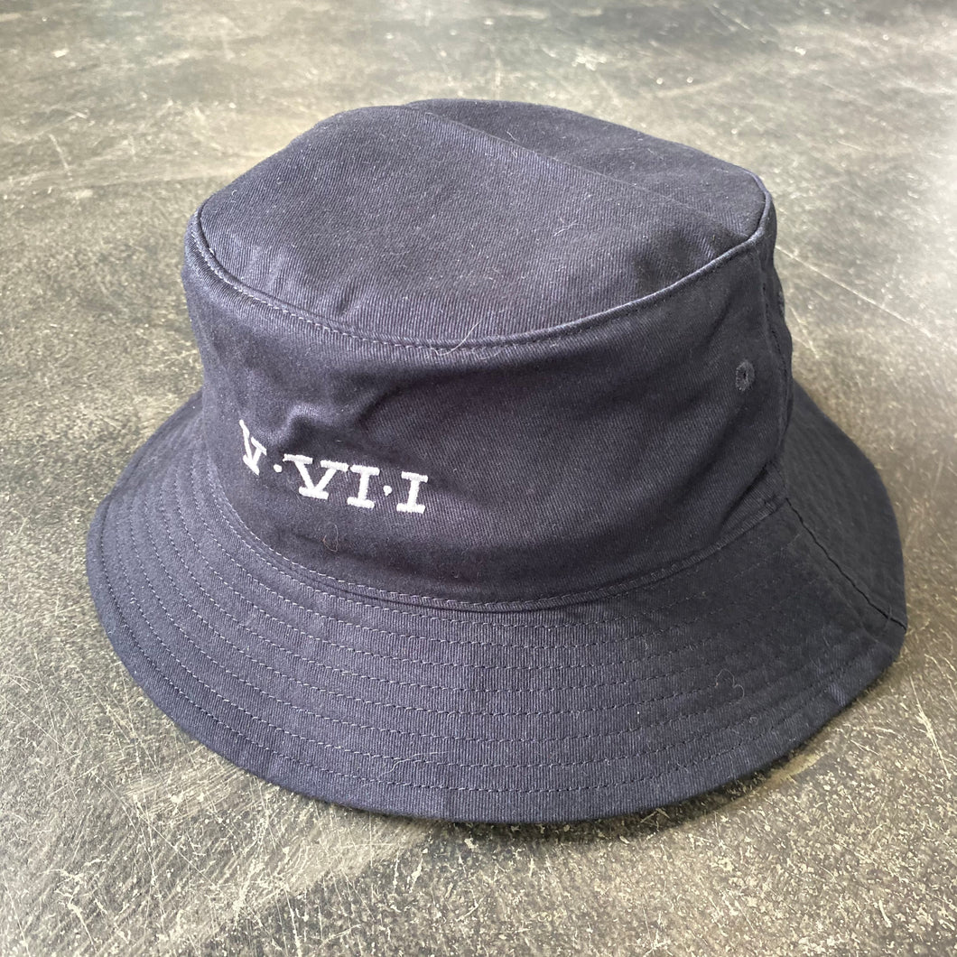 561 Bucket Hat Navy/White