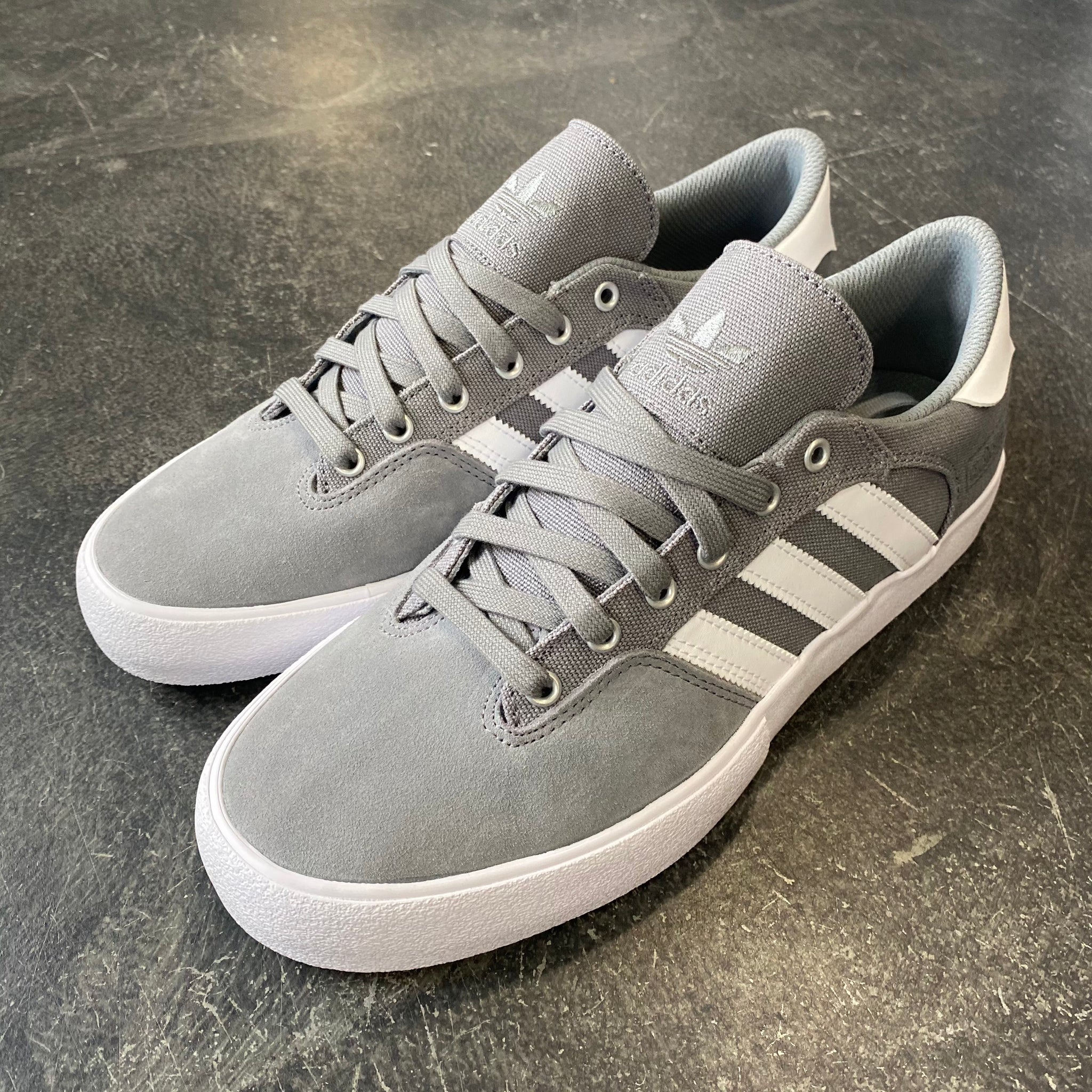 Adidas best sale skate sale