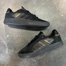 Adidas Tyshawn Low Black/Black/Gold