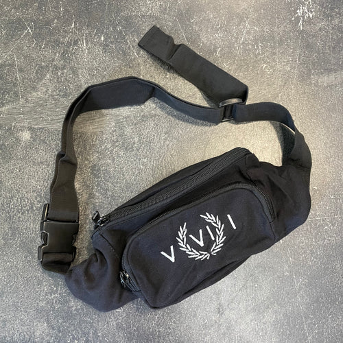 561 Crossbody Fanny Bag Black/White