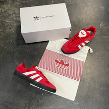 Adidas Gonz Aloha Super Chair Fight
