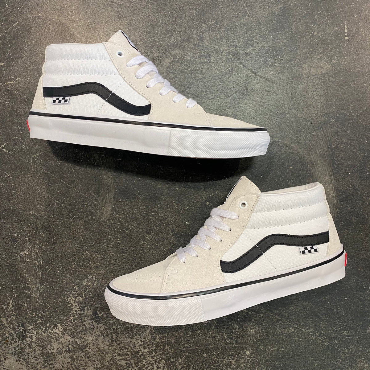 Vans Skate Grosso Mid White/Black 561 Skate